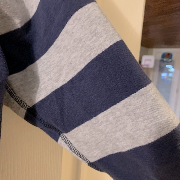 Champion sweatshirt size small - Picture 6 of 6